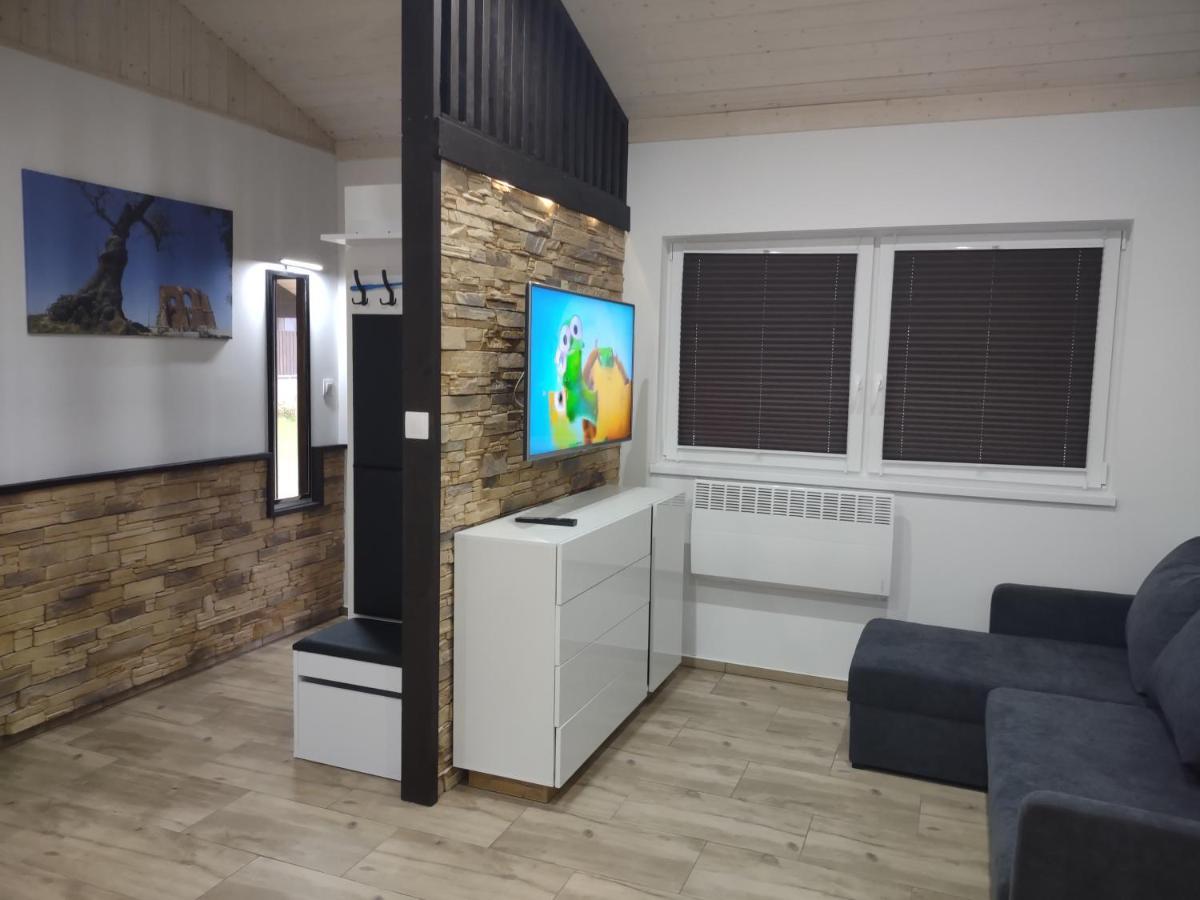 Domek Parterowy Apartamentowy Ostoja เรวัล ภายนอก รูปภาพ