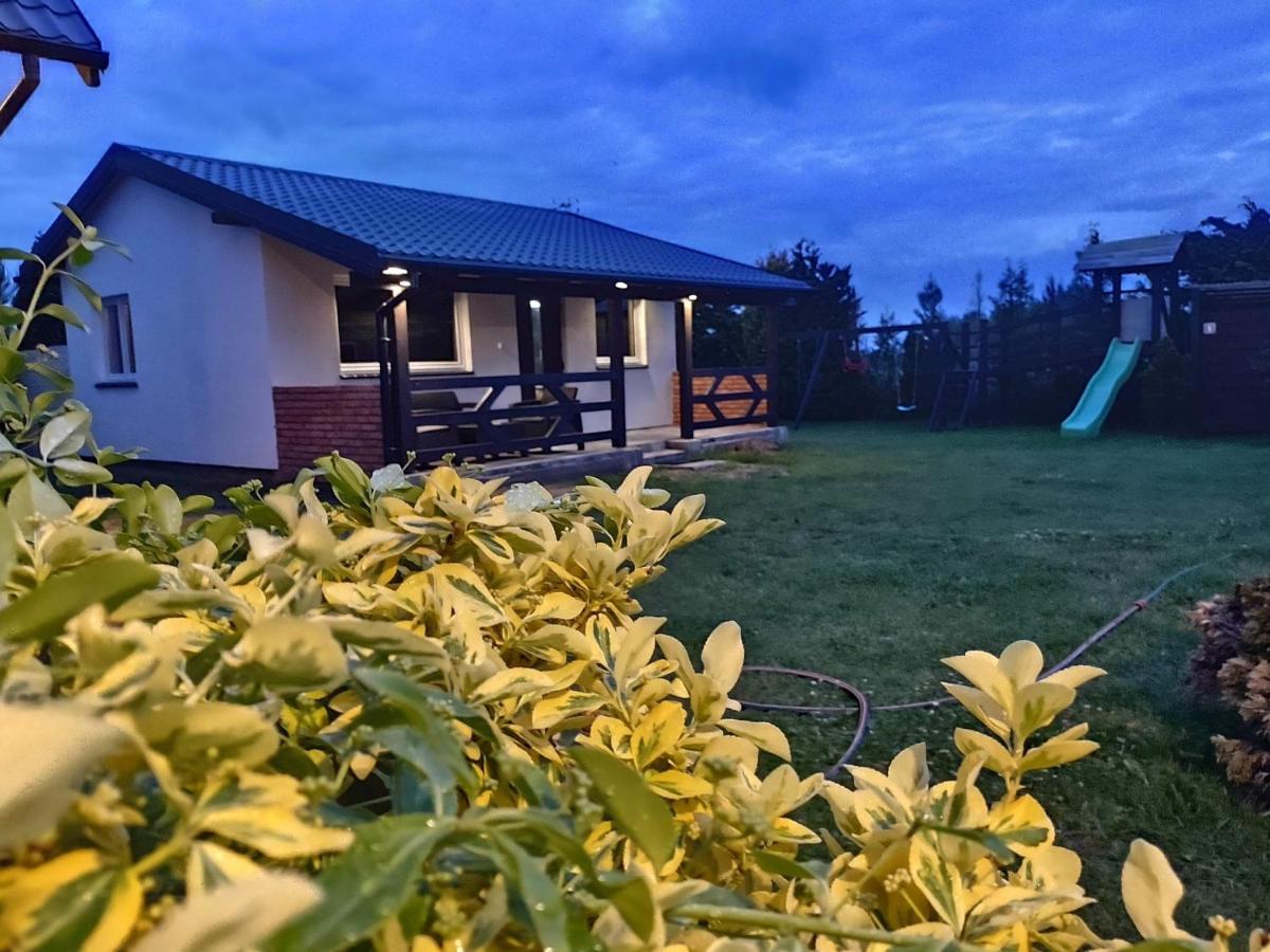 Domek Parterowy Apartamentowy Ostoja เรวัล ภายนอก รูปภาพ